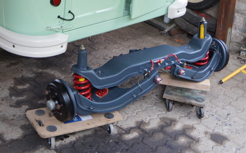 Restaurierung Hinterachse Estafette anthrazit-rot